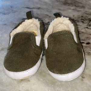 BABY GAP Infant sneakers